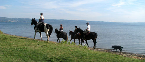Horseback riding in Italy from castle to castle